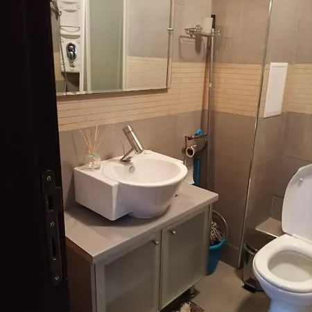 Апартамент 2 Detelina