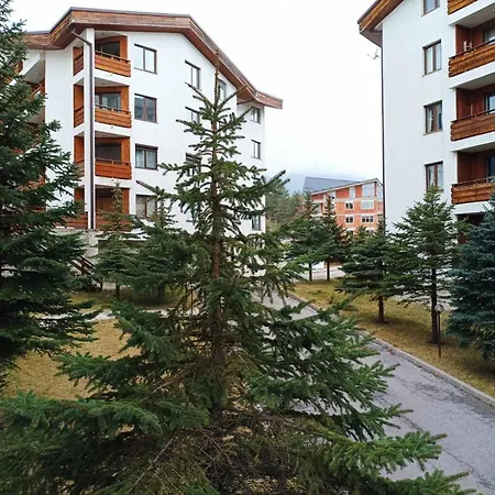 Апартамент 2 Detelina *