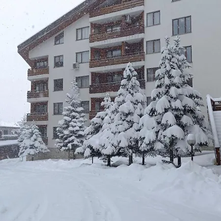 2 Detelina Апартамент *